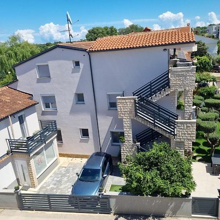 Apartment Denis Медулин Екстер'єр фото